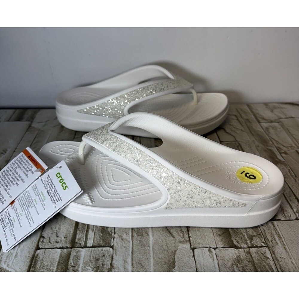 WOMEN'S CROCS SLOANE WHITE/WHITE GLITTER FLIP FLOP PLATFORM BEACH SANDALS 9 NWT